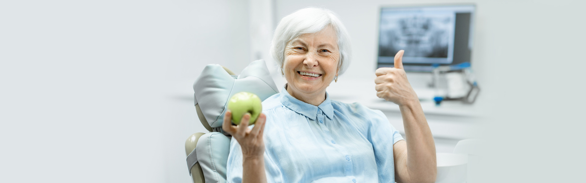 Advantages of Dental Implants in Restorative Treatments