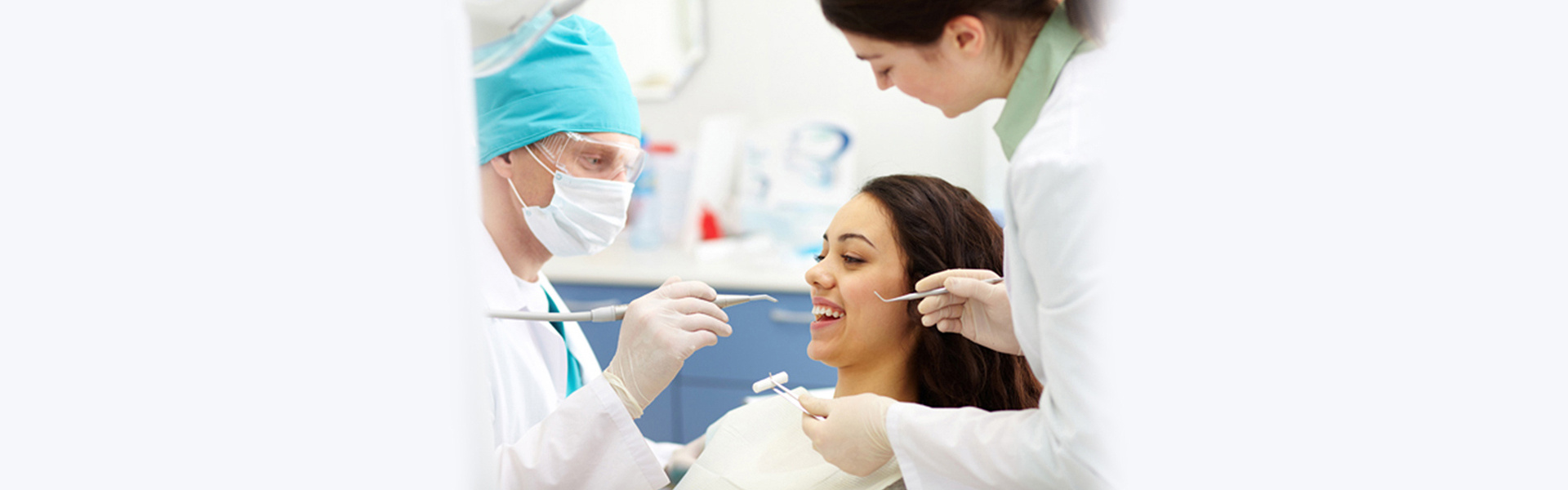 Choosing Between Dental Bonding and Veneers: What's Best for Your Smile?